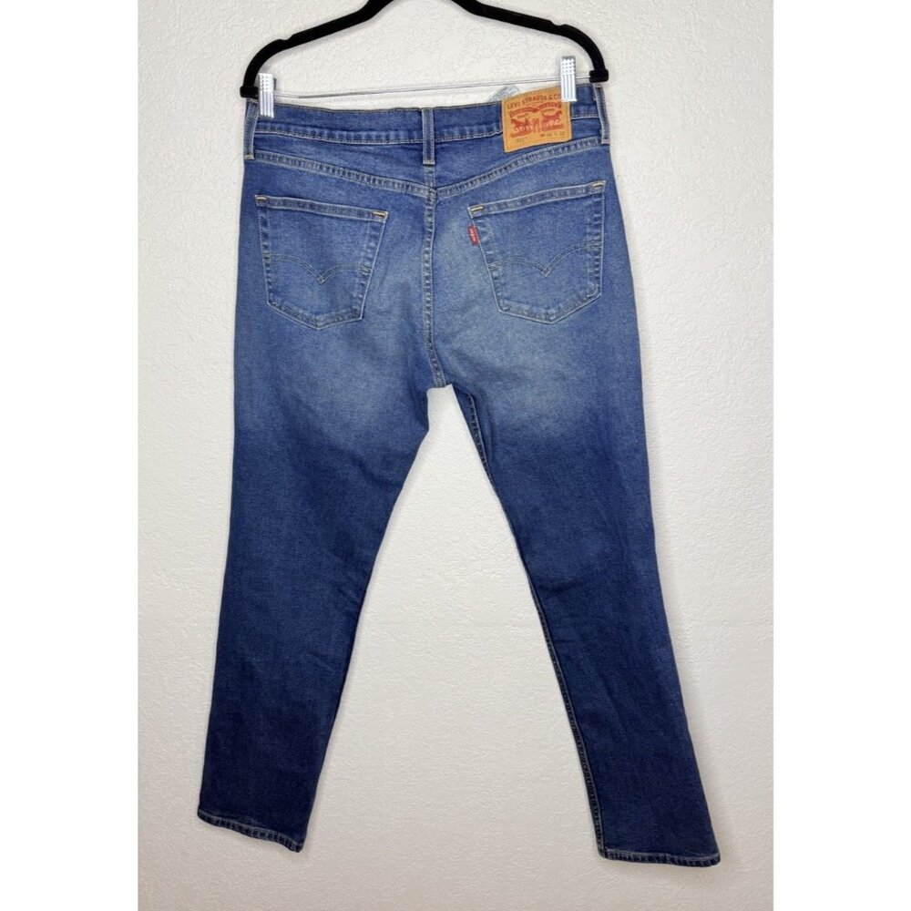 Levis 511 Jeans Mens 34x32 Blue Medium Wash Slim Skinny Fit Leg Button Fly D1